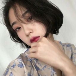 美女总裁全能保镖萧晨